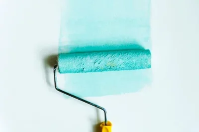 Peinture intérieure à Faurie — murs, plafonds et boiseries